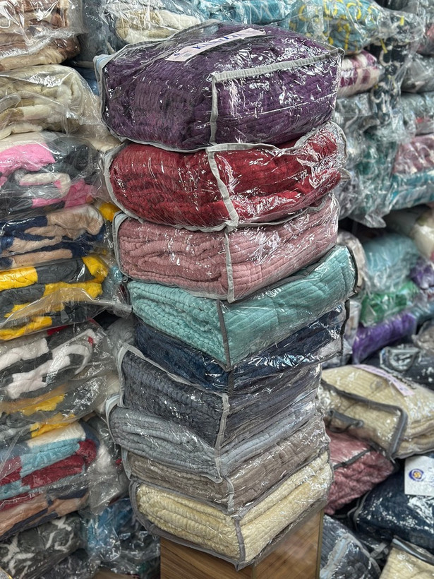 خرید عمده پتو دونفره مسافرتی فایپکو (Faipco) - سبک، نرم و کمجا - پک 10 عددی