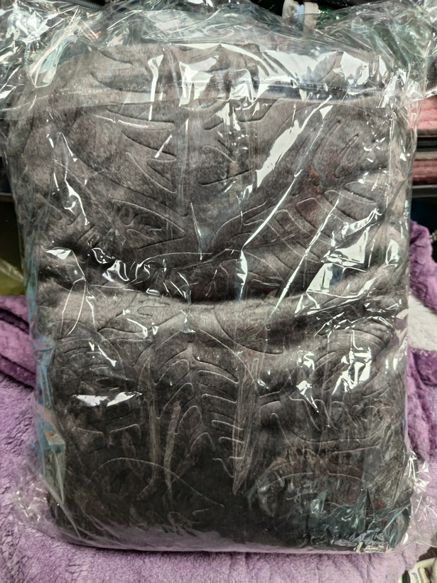 پتو دو نفره مسافرتی فایپکو صادراتی از جنس پلی استر نرم با ابعاد ۲۲۰ در ۲